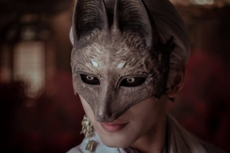 《寂静岭f》狐面男演员cos游戏造型：优雅气质完美复刻