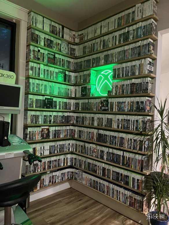 大佬集齐Xbox 360北美全套游戏 网友惊叹:实体圣经(图1) 游侠网1