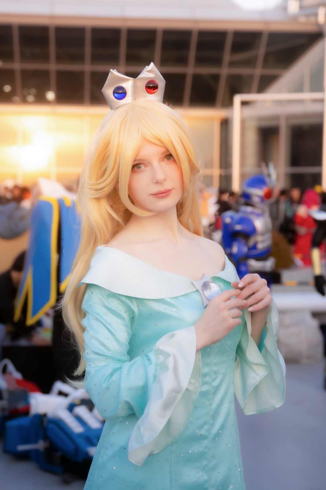 艾什莉脸模cos罗莎塔公主参加c107 网友称：美到失语