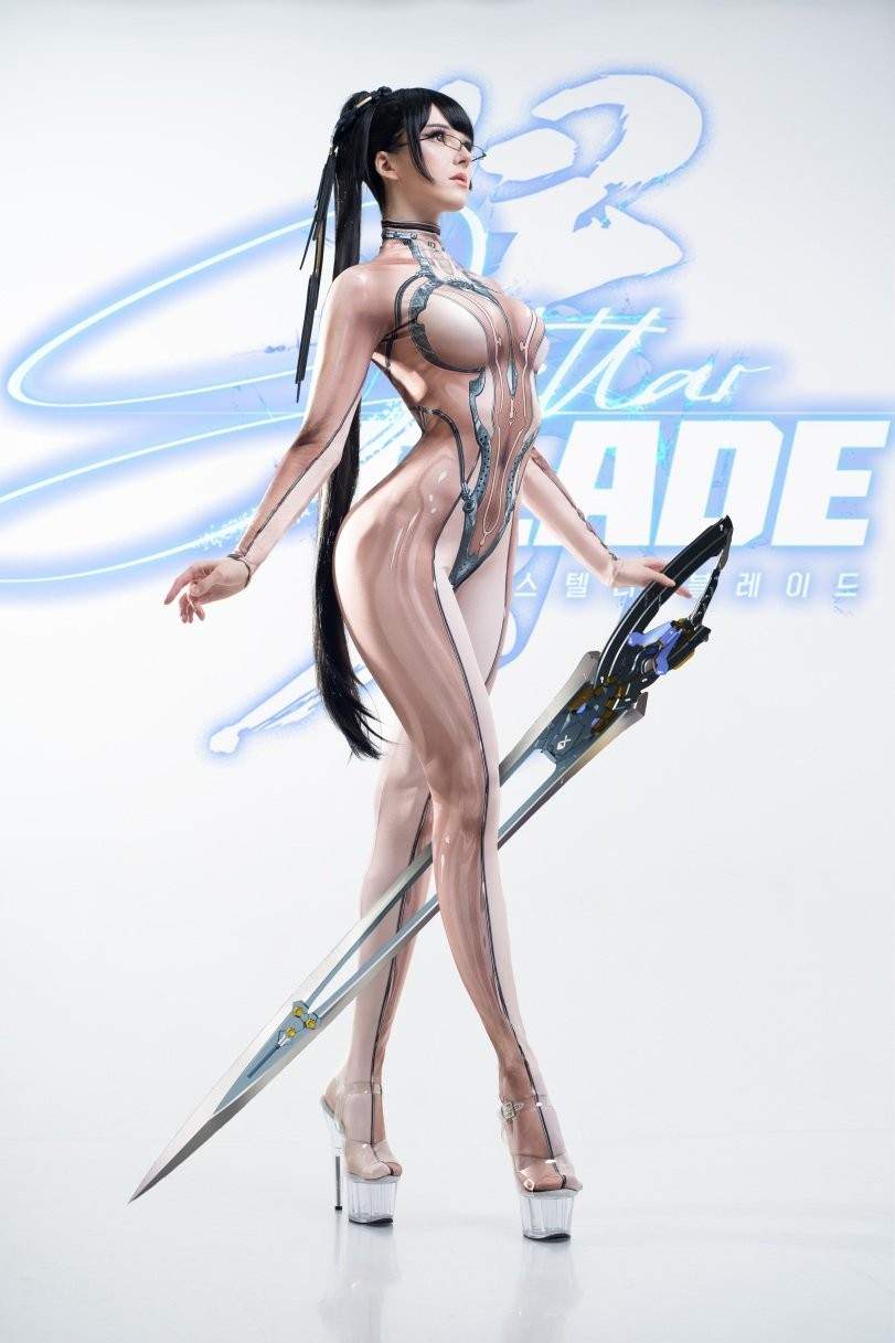 把持不住! 国外知名模特穿透明装战衣cos《剑星》伊芙(图1) 把持不住! 国外知名模特穿透明装战衣cos《剑星》伊芙