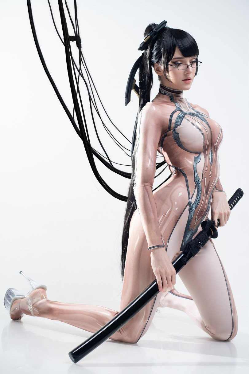 把持不住! 国外知名模特穿透明装战衣cos《剑星》伊芙(图13) 把持不住! 国外知名模特穿透明装战衣cos《剑星》伊芙