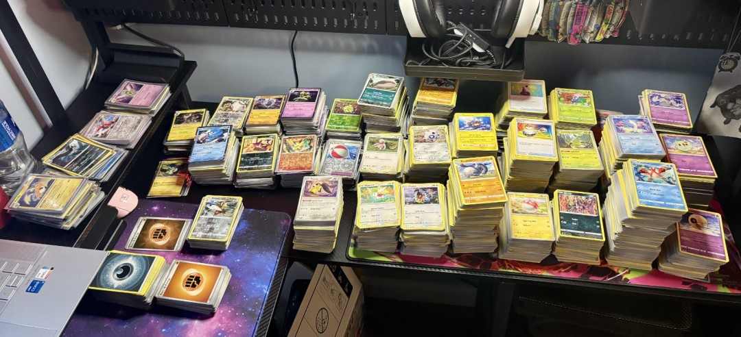 玩家开启26年前时光胶囊 发现高价《宝可梦》初代卡包