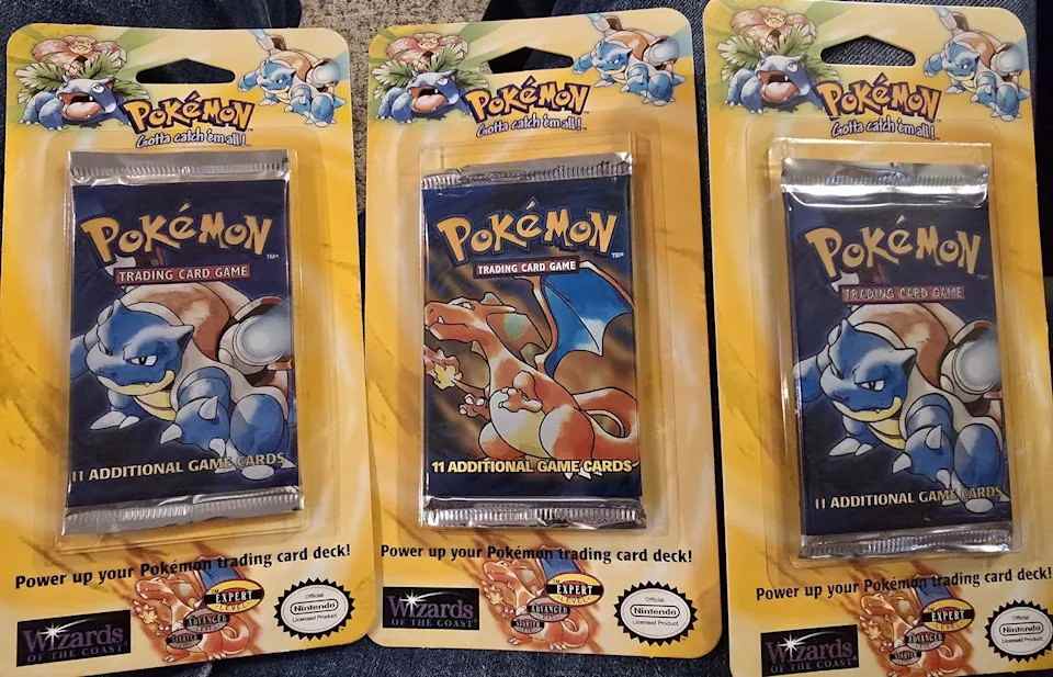 玩家开启26年前时光胶囊 发现高价《宝可梦》初代卡包