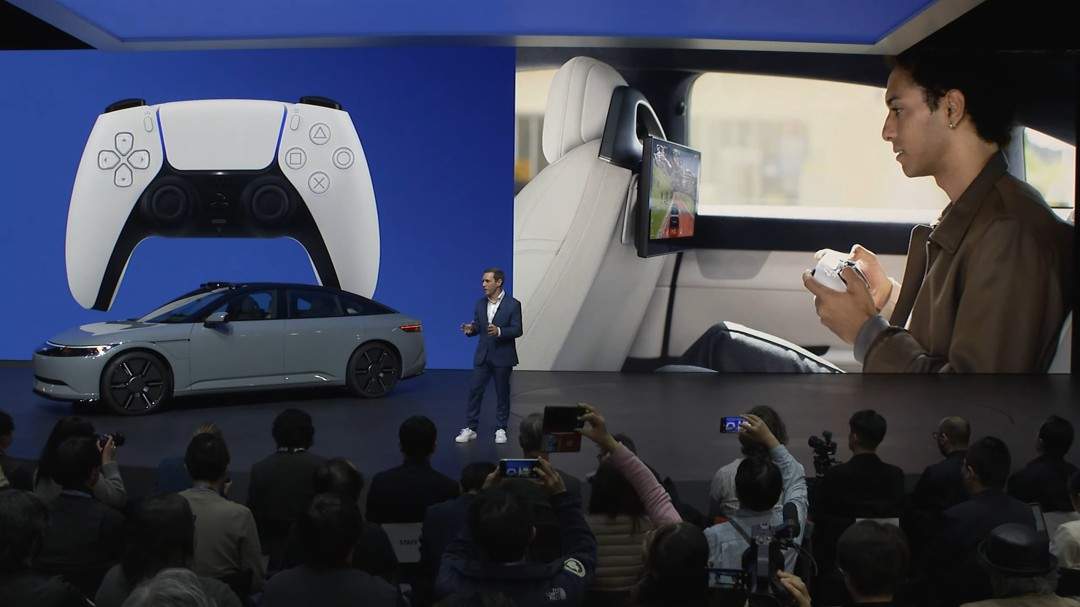 CES:索尼和本田展示电动汽车 本质上是一台PlayStation游戏机(图3) CES:索尼和本田展示电动汽车 本质上是一台PlayStation游戏机