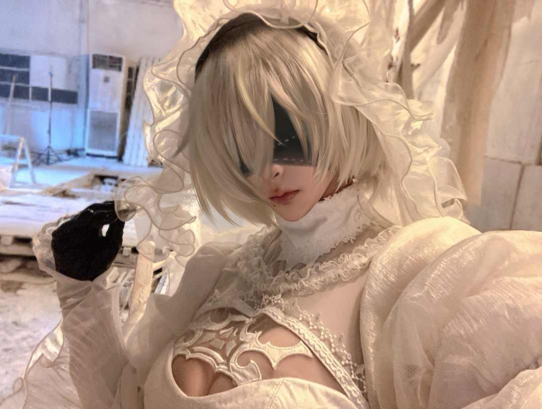 富有且慷慨！ 国外小姐姐cos《尼尔：机械纪元》2B