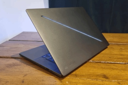 AI内存危机下 华硕顶不住了先涨价！游戏本暴涨2000元