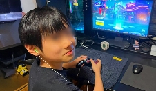 日本12岁少年毕业后辍学追求电竞梦！每天训练10小时