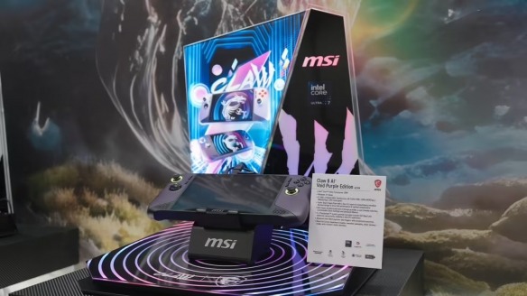 微星Claw 8 AI+掌机推出全新个性配色:冰河蓝/虚空紫(图4) 游侠网1