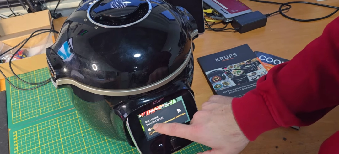 无处不在!初代《毁灭战士》被移植到智能电压锅上(图1) 无处不在!初代《毁灭战士》被移植到智能电压锅上