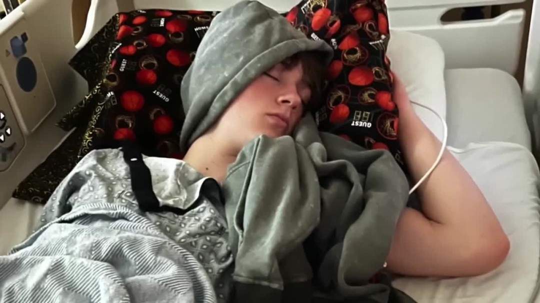 81岁奶奶直播《我的世界》走红 为孙子治疗癌症(图5) 81岁奶奶直播《我的世界》走红 为孙子治疗癌症