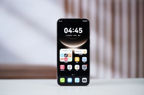 老年人有一半在用3000元以上手机:华为占比最多!(图2) 游侠网2