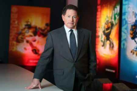 前动视CEO称阻微软收购系商战 拥抱者嘲讽受宠若惊