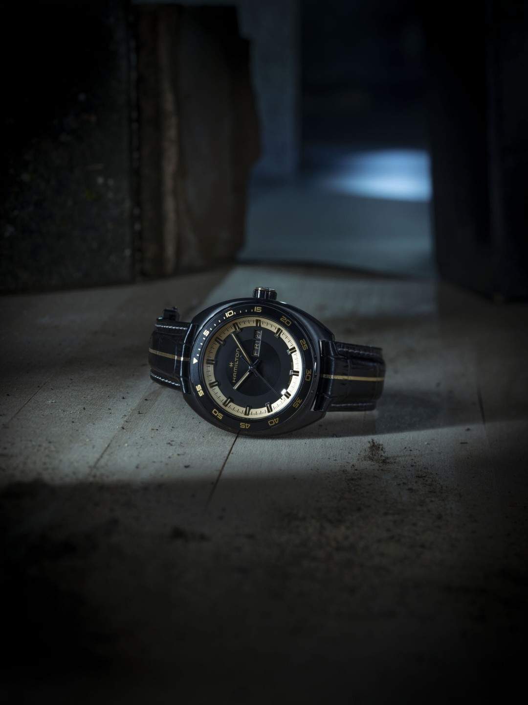 《生化危机9》海量新截图 展示视角、敌人、联动手表、手办